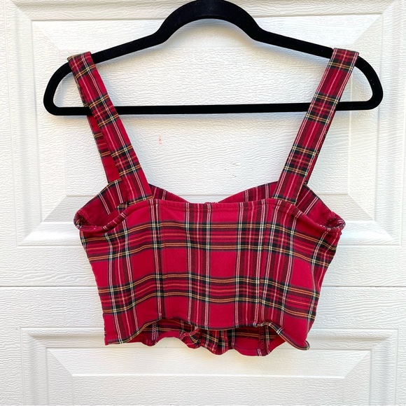 FOREVER 21 size M crop top plaid red with buttons down the front. - Picture 7 of 8
